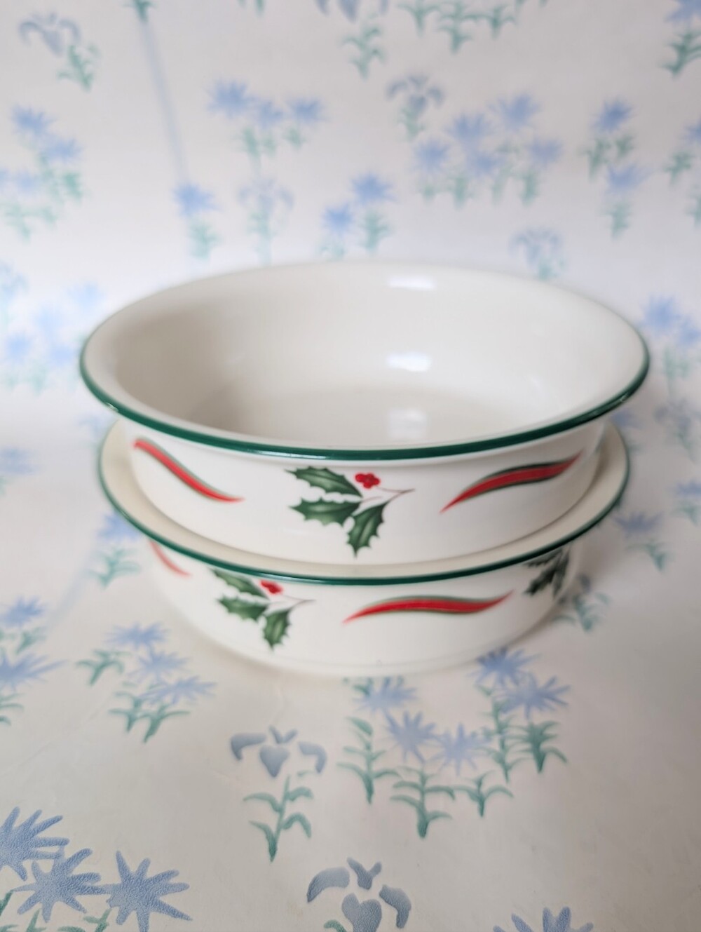 Set of 2 Lenox Country Holly Cereal Soup Bowls Christmas Holiday Festive